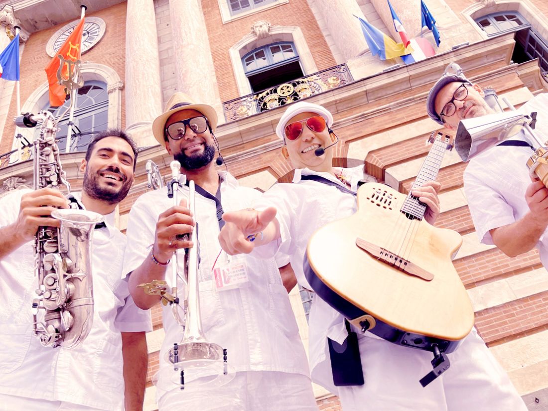 Latin band